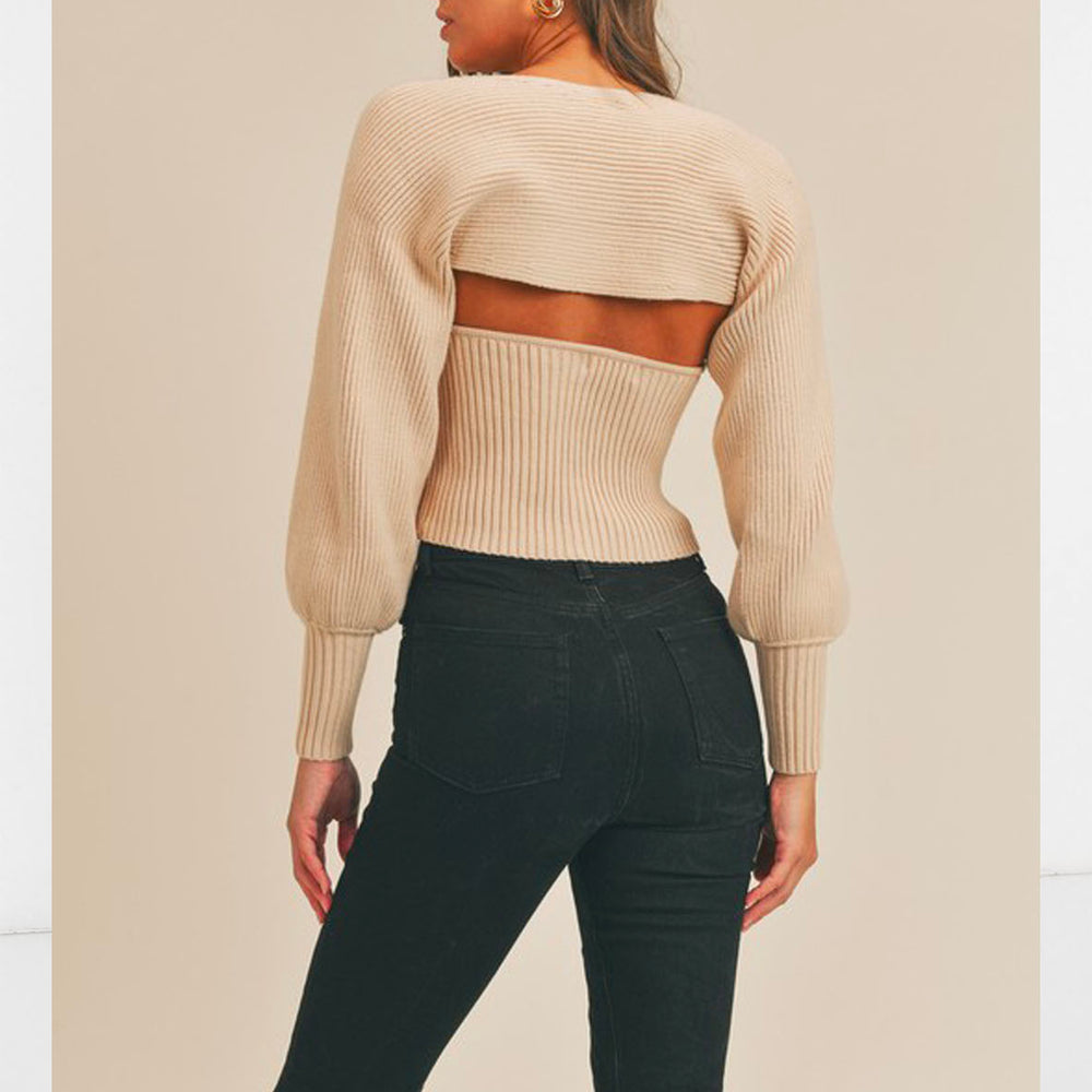 
                  
                    Top y Sueter Nude
                  
                